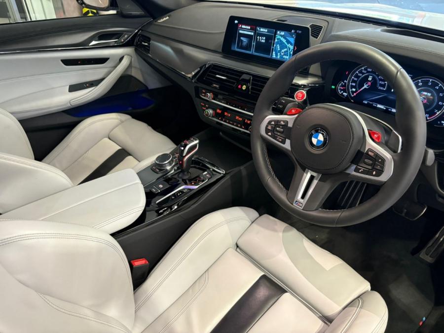 M5 Saloon - Image 4