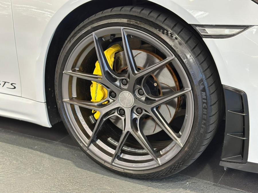718 CAYMAN GTS - Image 10
