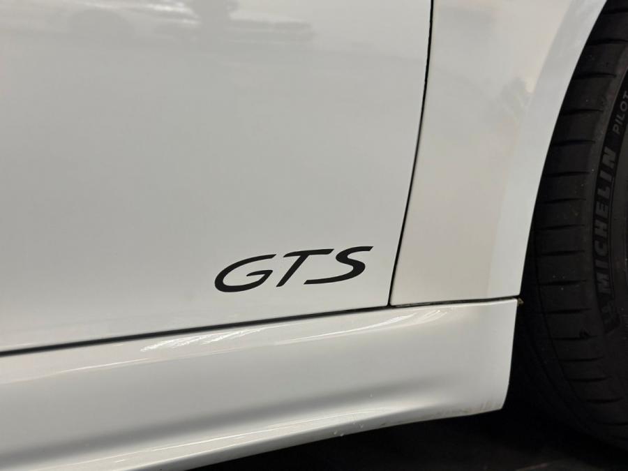 718 CAYMAN GTS - Image 16