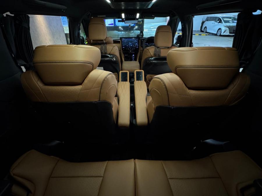 ALPHARD HYBRID HEV EXECUTIVE LOUNGE - Image 6