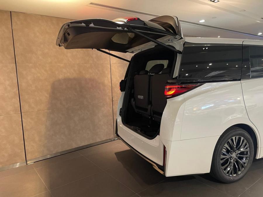 2025  Vellfire 2.4 Turbo Z premier - Image 5