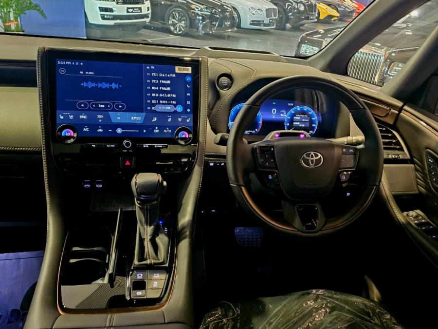 ALPHARD 2.5 Z - Image 6