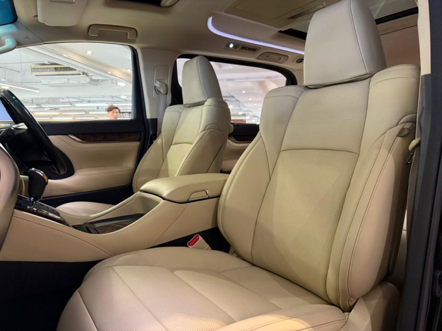 Alphard 3.5 - Image 4