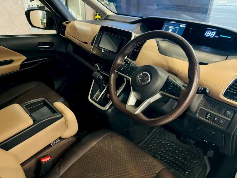 SERENA HIGHWAY STAR VIP S-HYBRID - Image 3