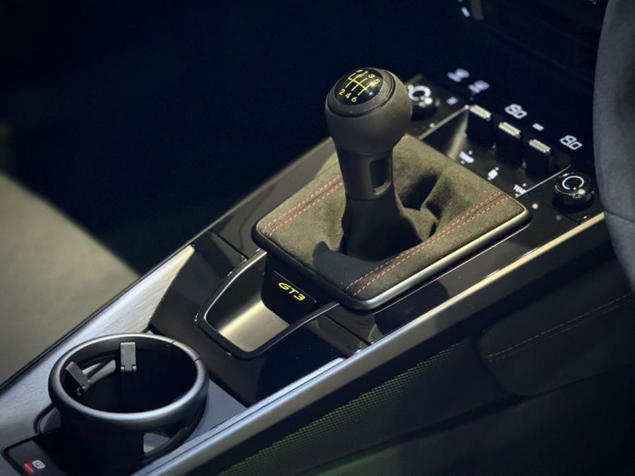 911 992 GT3 - Image 10