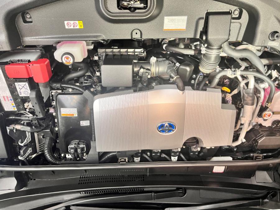 PRIUS 1.8 HYBRID PHV - Image 5