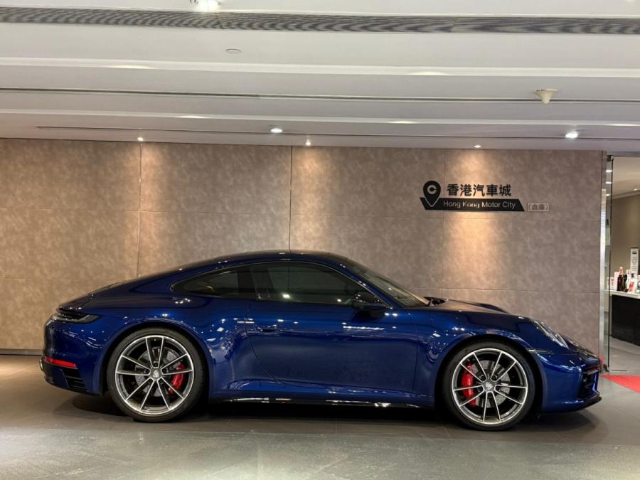 911 Carrera 4S 992 - Image 4