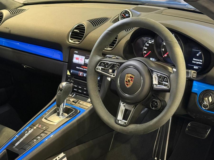 718 Cayman GTS 4.0 - Image 4