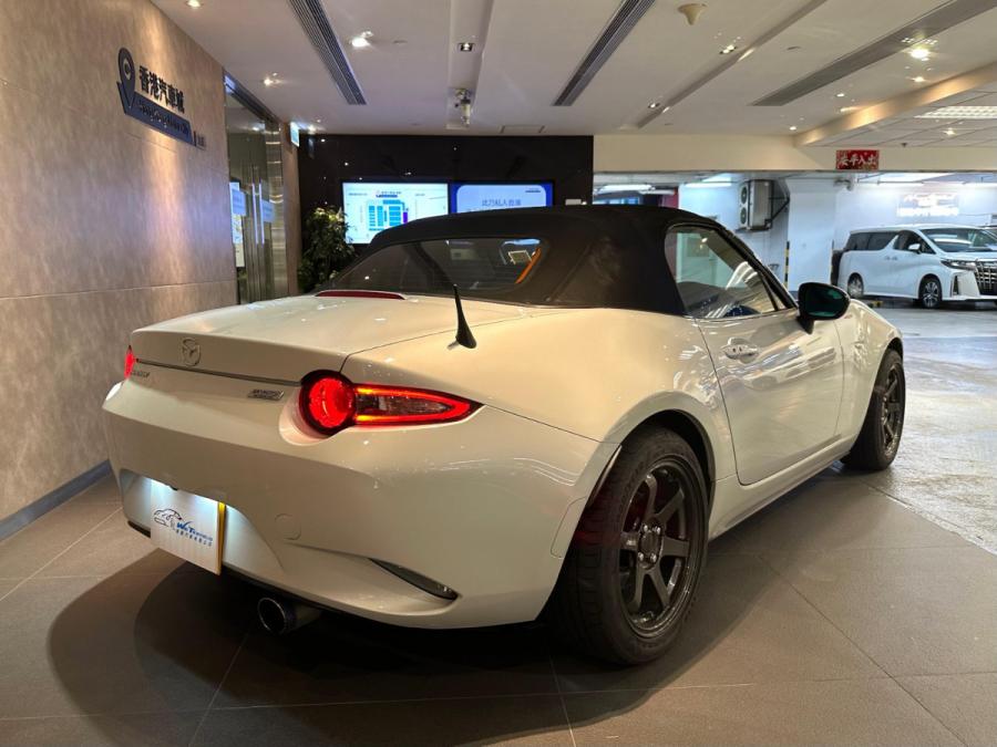 Roadster S Special Edition - Image 4
