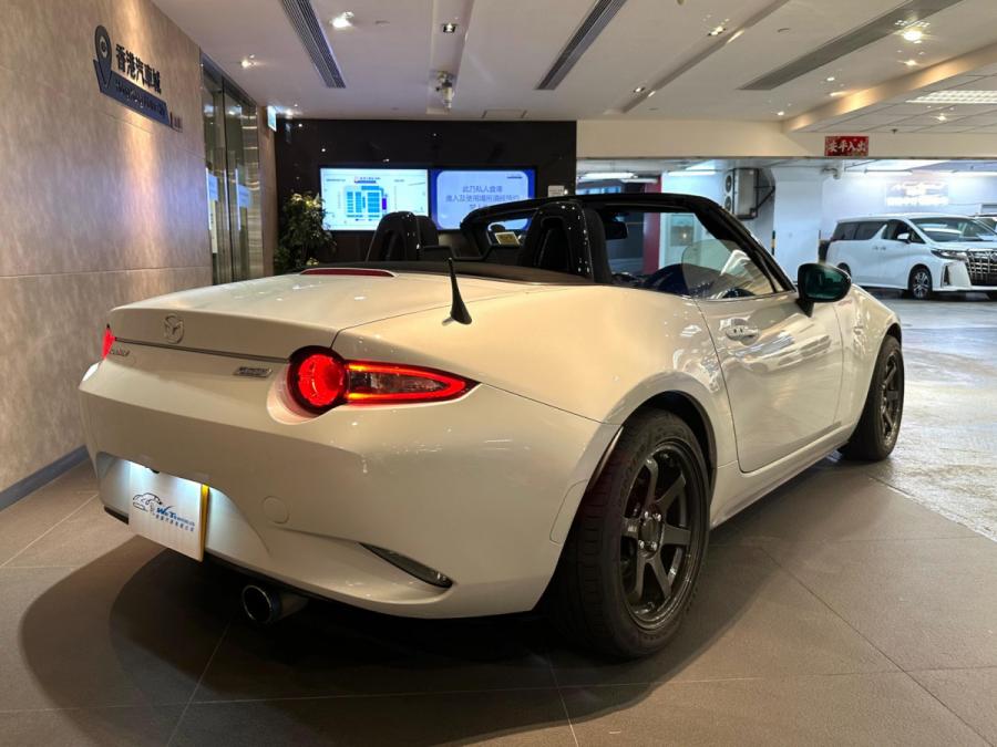 Roadster S Special Edition - Image 5