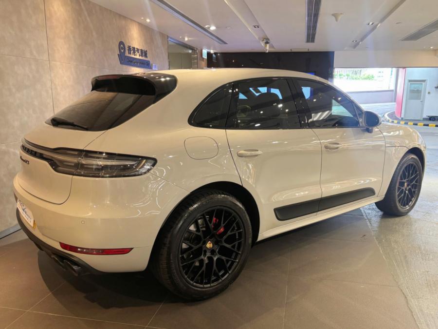 MACAN GTS - Image 2