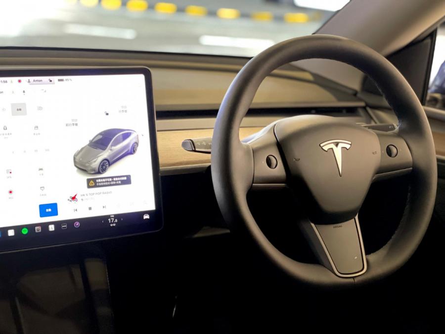 MODEL Y LONG RANGE DUAL MOTOR - Image 10