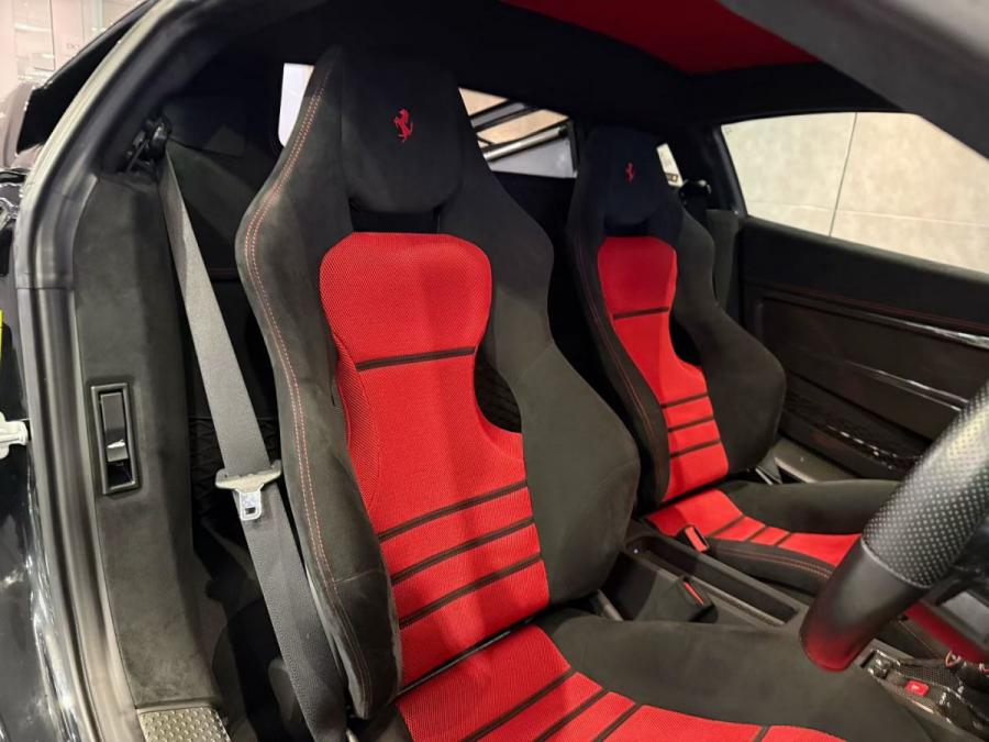 458 Speciale - Image 6