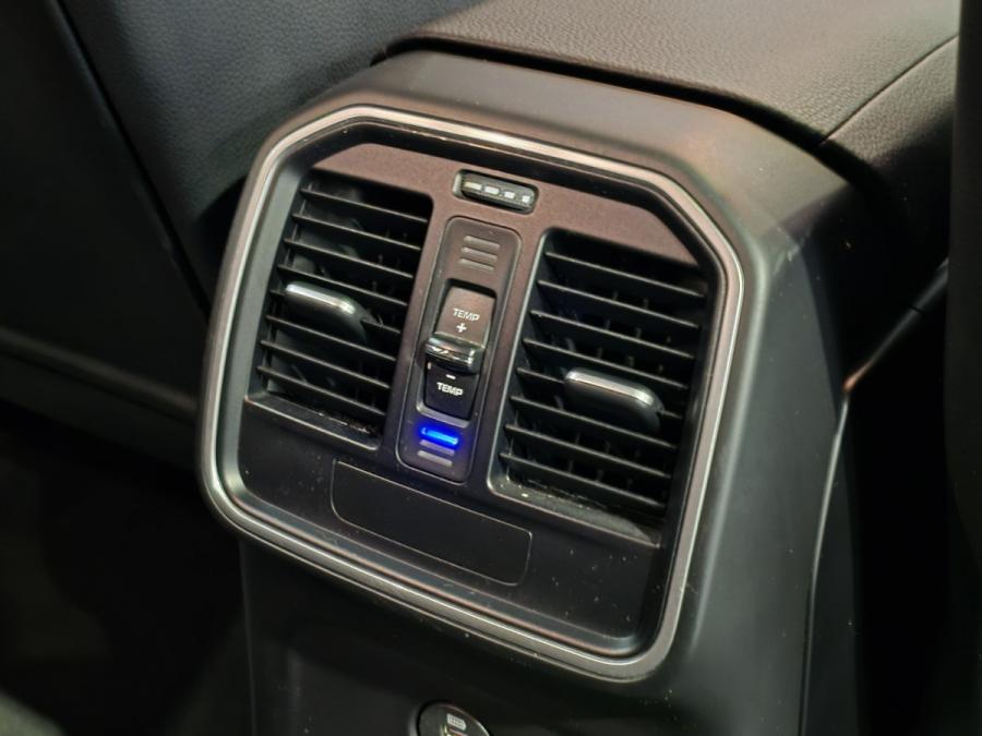 MACAN S - Image 12