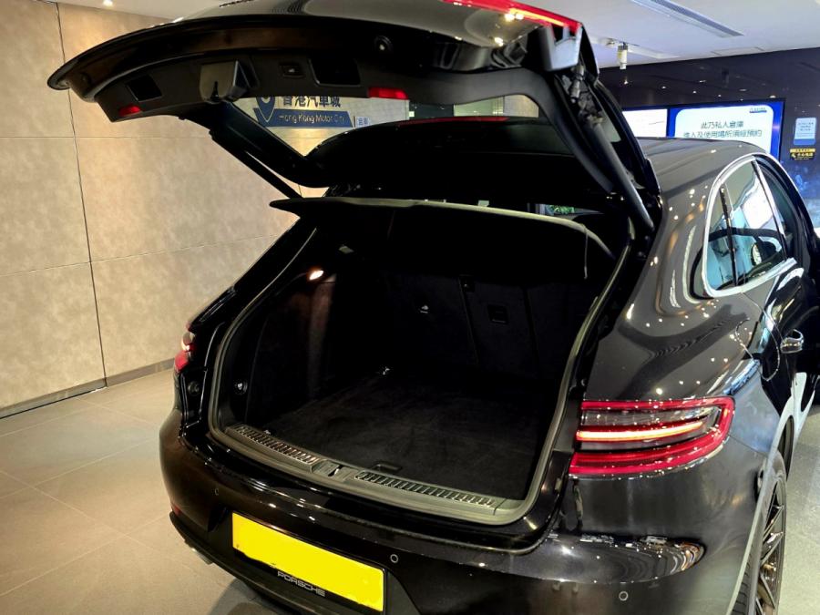 MACAN S - Image 4