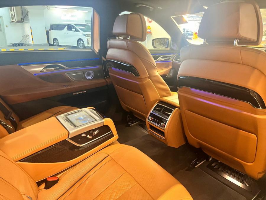 750LIA SALOON M SPORT EDITION - Image 4
