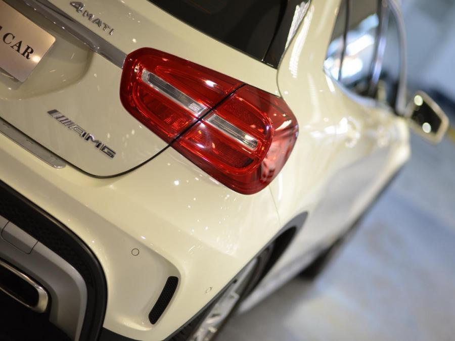 GLA250 4MATIC AMG - Image 2