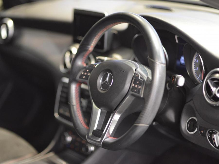 GLA250 4MATIC AMG - Image 16