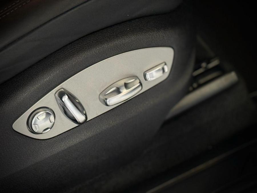 MACAN - Image 12