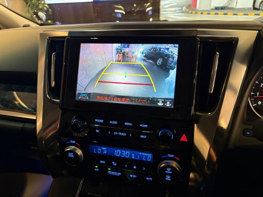 Vellfire 2.5 ZG Modellista - Image 13