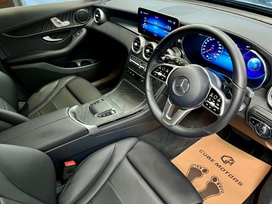 GLC300 4MATIC - Image 3