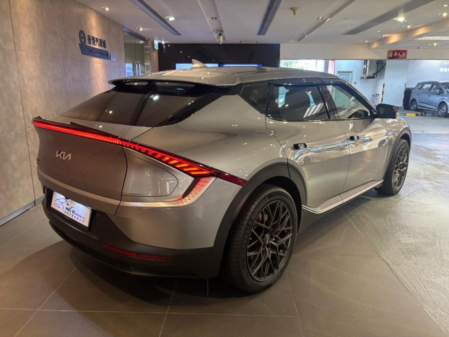 EV6 Deluxe - Image 2