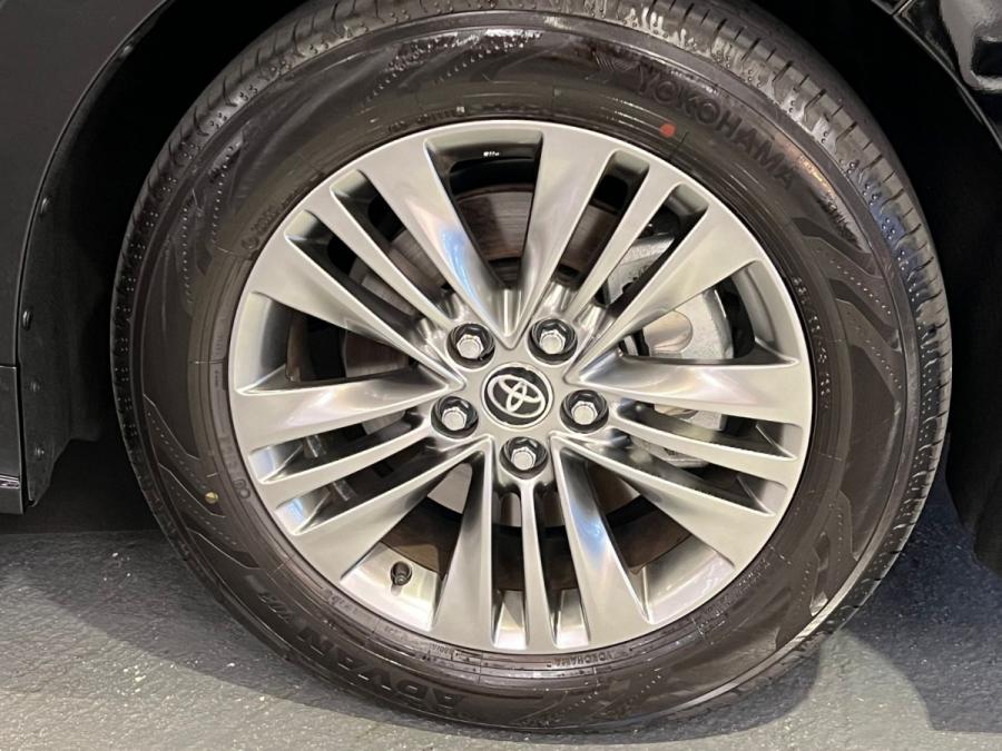 Alphard 2.5Z - Image 5