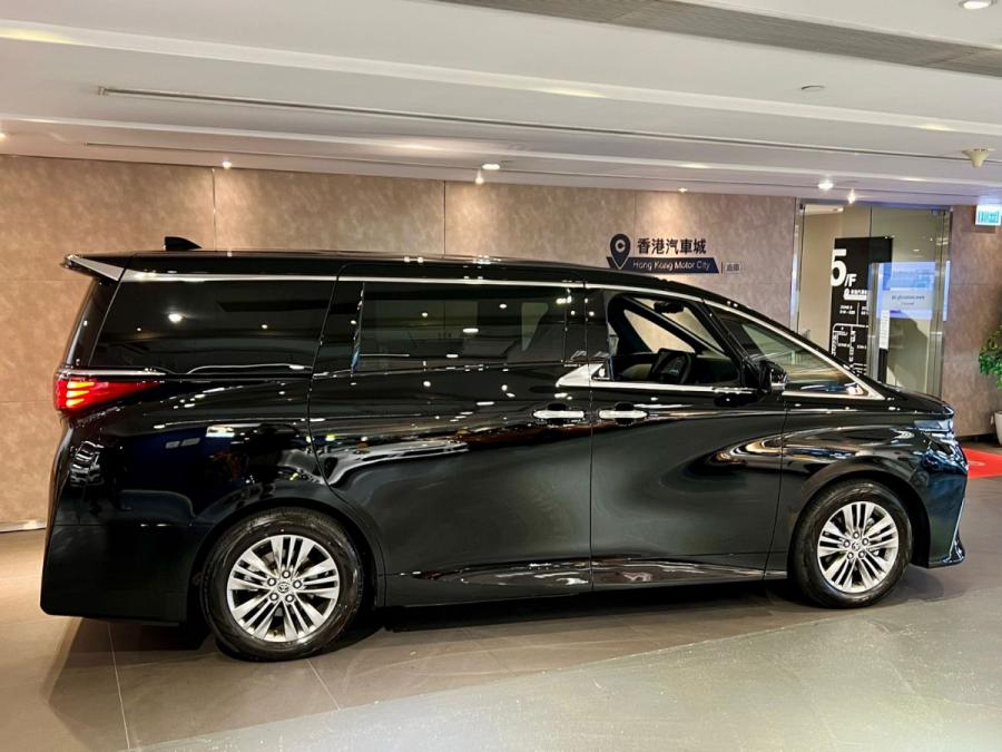 Alphard 2.5Z - Image 6