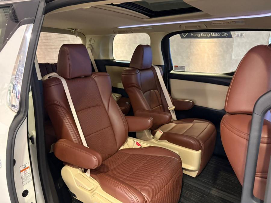 Alphard 2.5 - Image 6