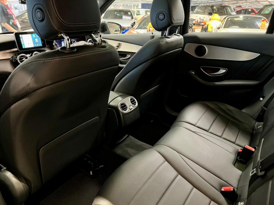GLC250 4MATIC AMG - Image 8