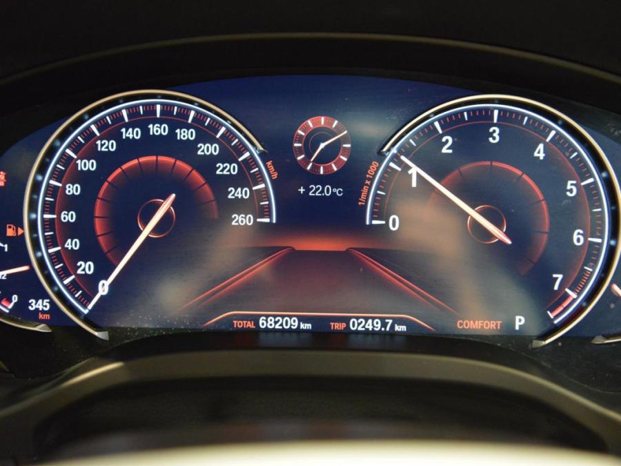 X3 SDRIVE 20IA XLINE - Image 8