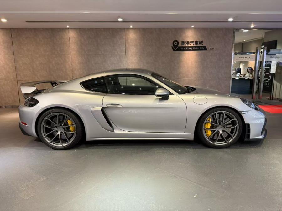 Cayman GT4 - Image 2