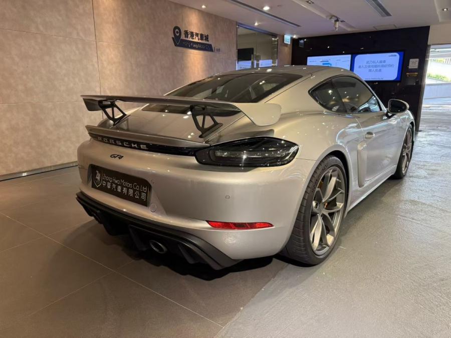 Cayman GT4 - Image 3