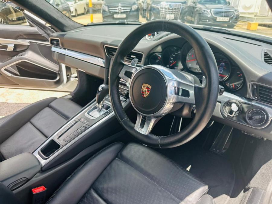 911 CARRERA S COUPE - Image 4