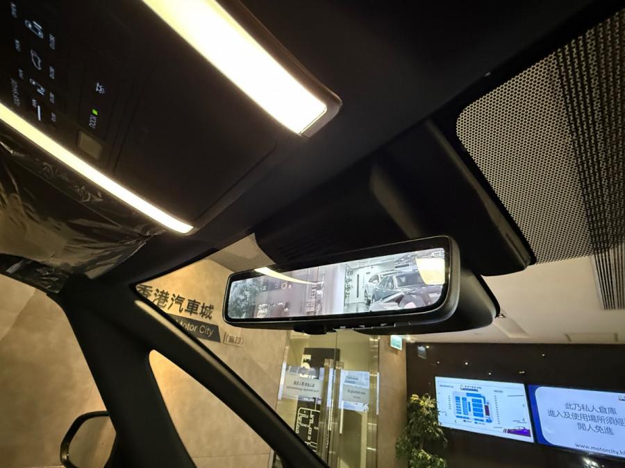 ALPHARD 2.5 Z - Image 9