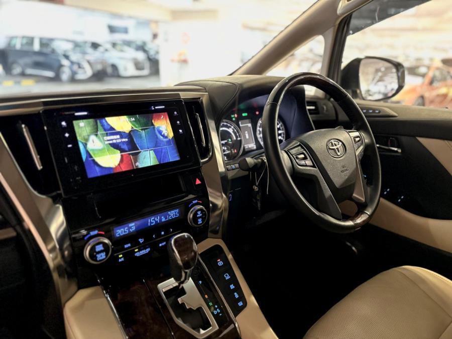 ALPHARD HV - Image 5
