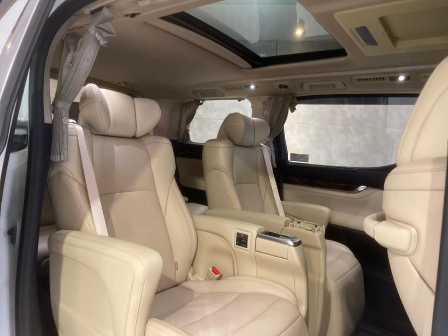 ALPHARD HV - Image 6