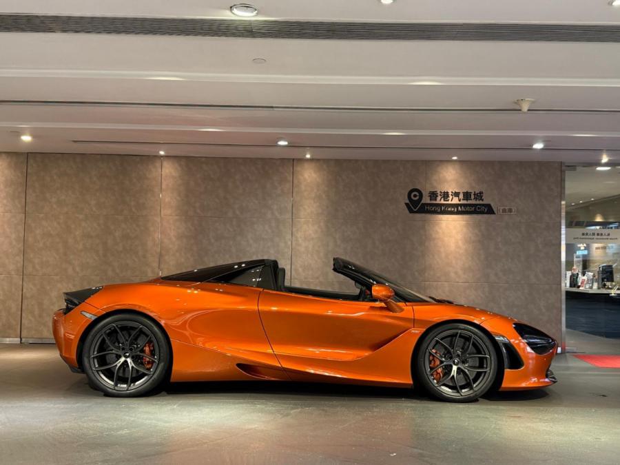 720S Spider - Image 3