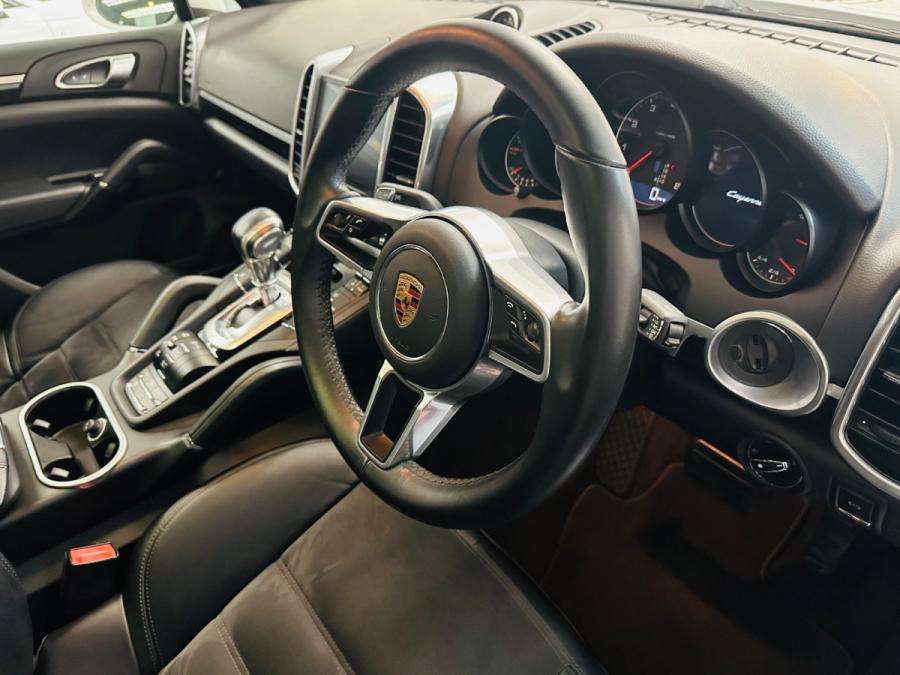 CAYENNE PLATINUM EDITION - Image 5