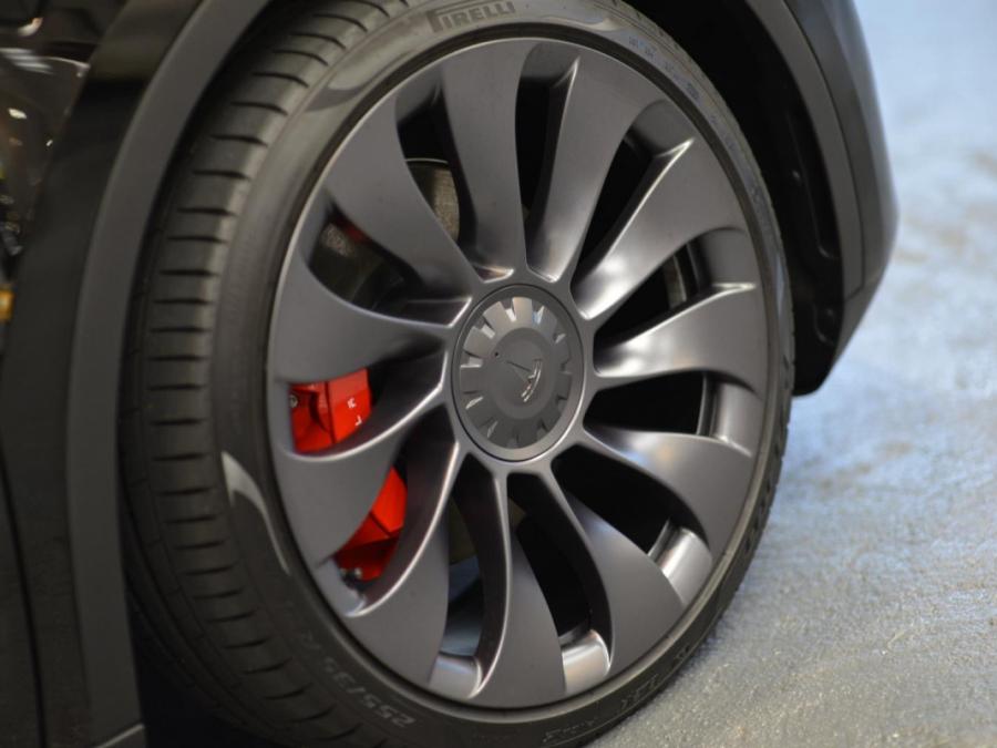 MODEL  Y  PERFORMANCE - Image 20