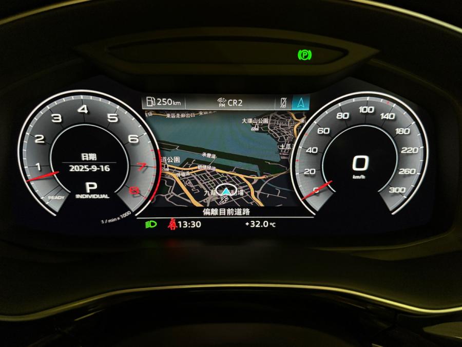 Q7 55 TFSI QUATTRO S LINE - Image 15