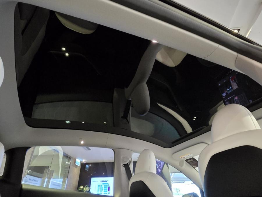 MODEL Y PERFORMANCE - Image 7