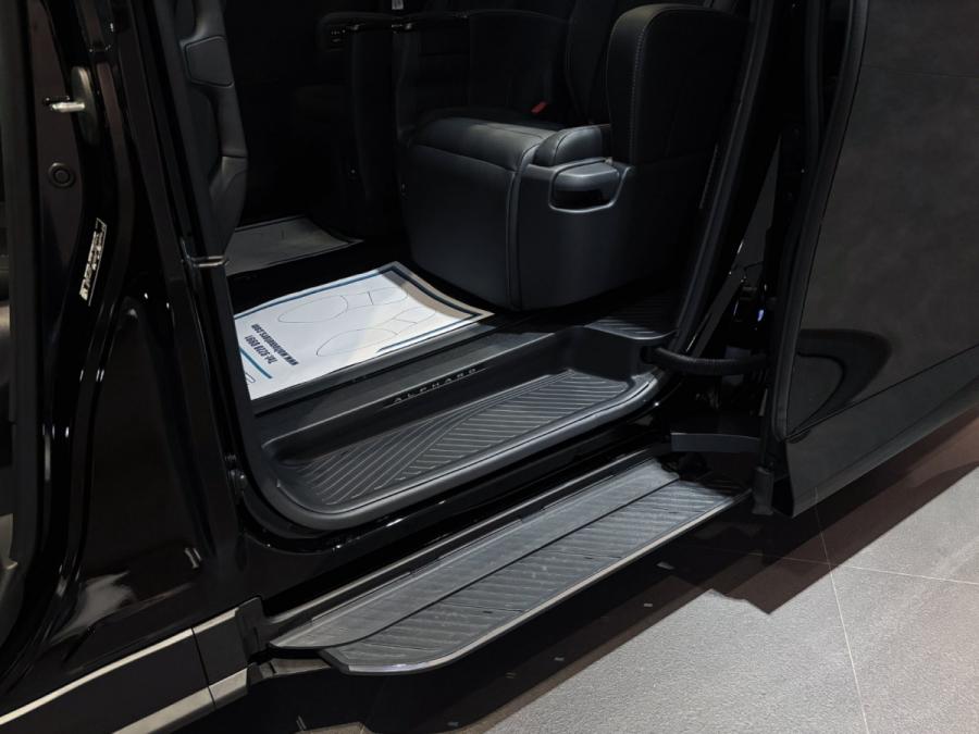 ALPHARD 2.5 Z 250 - Image 10