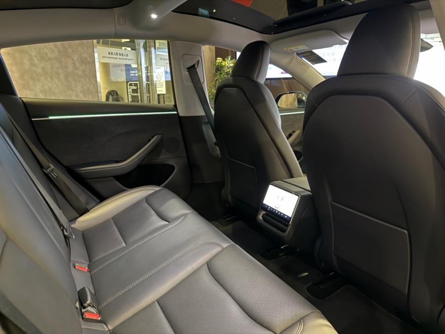 Model  3 long Range Dual  All Wheel - Image 9