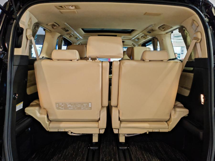 ALPHARD 3.5GF - Image 9