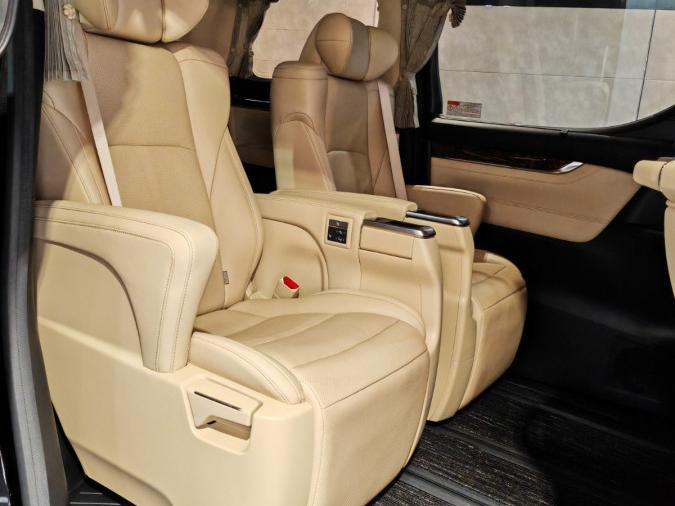 ALPHARD 3.5GF - Image 8