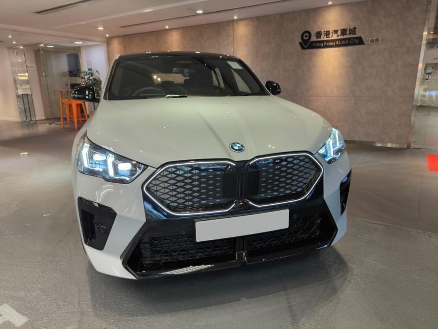 IX2 Edrive20 M Sport Edition - Image 3
