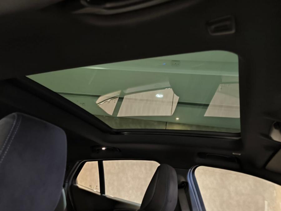 IX2 Edrive20 M Sport Edition - Image 9