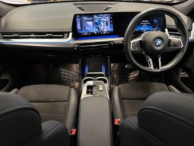 iX1 XDRIVE30 M SPORT EDITION - Image 10