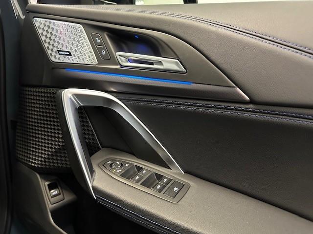 iX1 XDRIVE30 M SPORT EDITION - Image 2